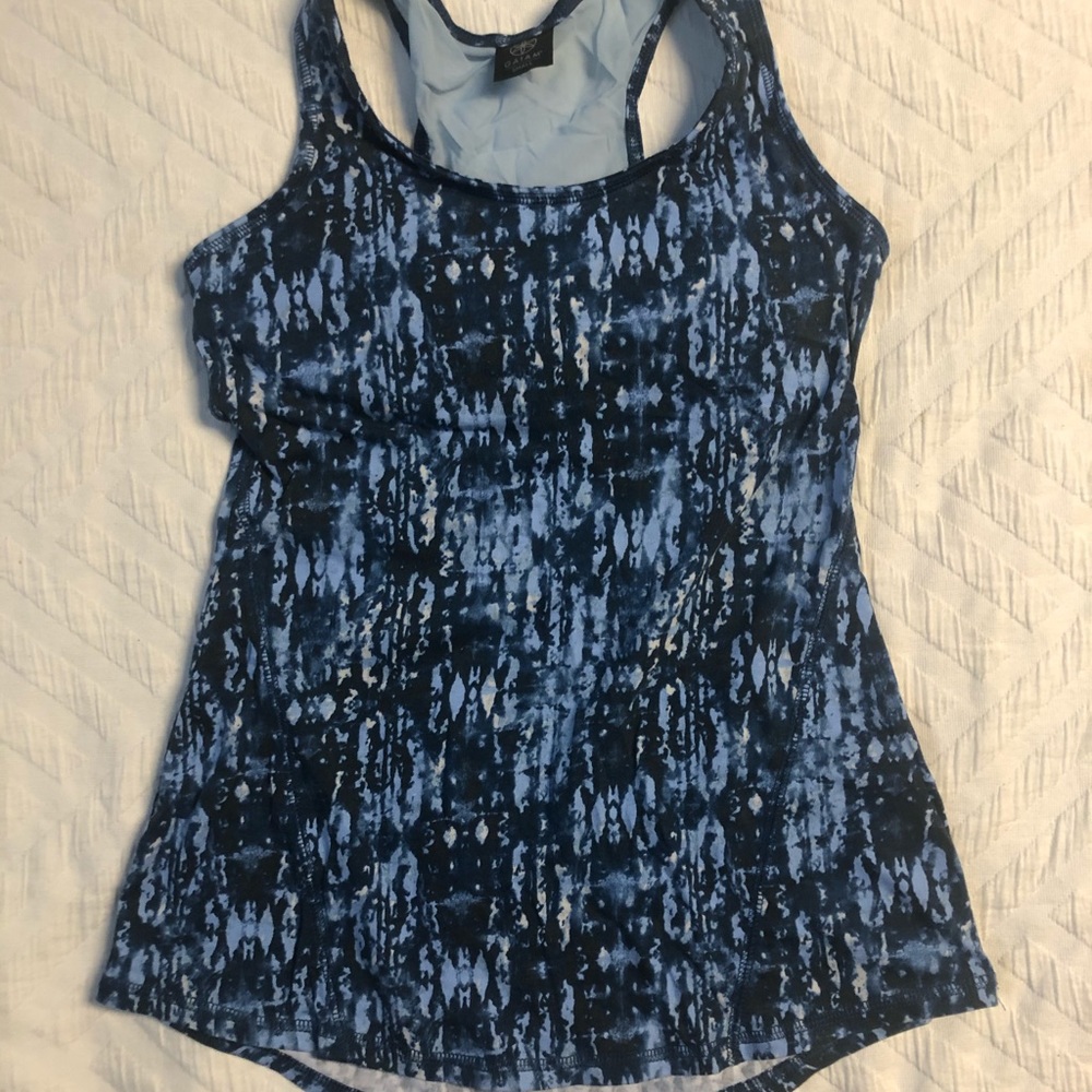 Gaiam workout tank. Smoke and pet free home.